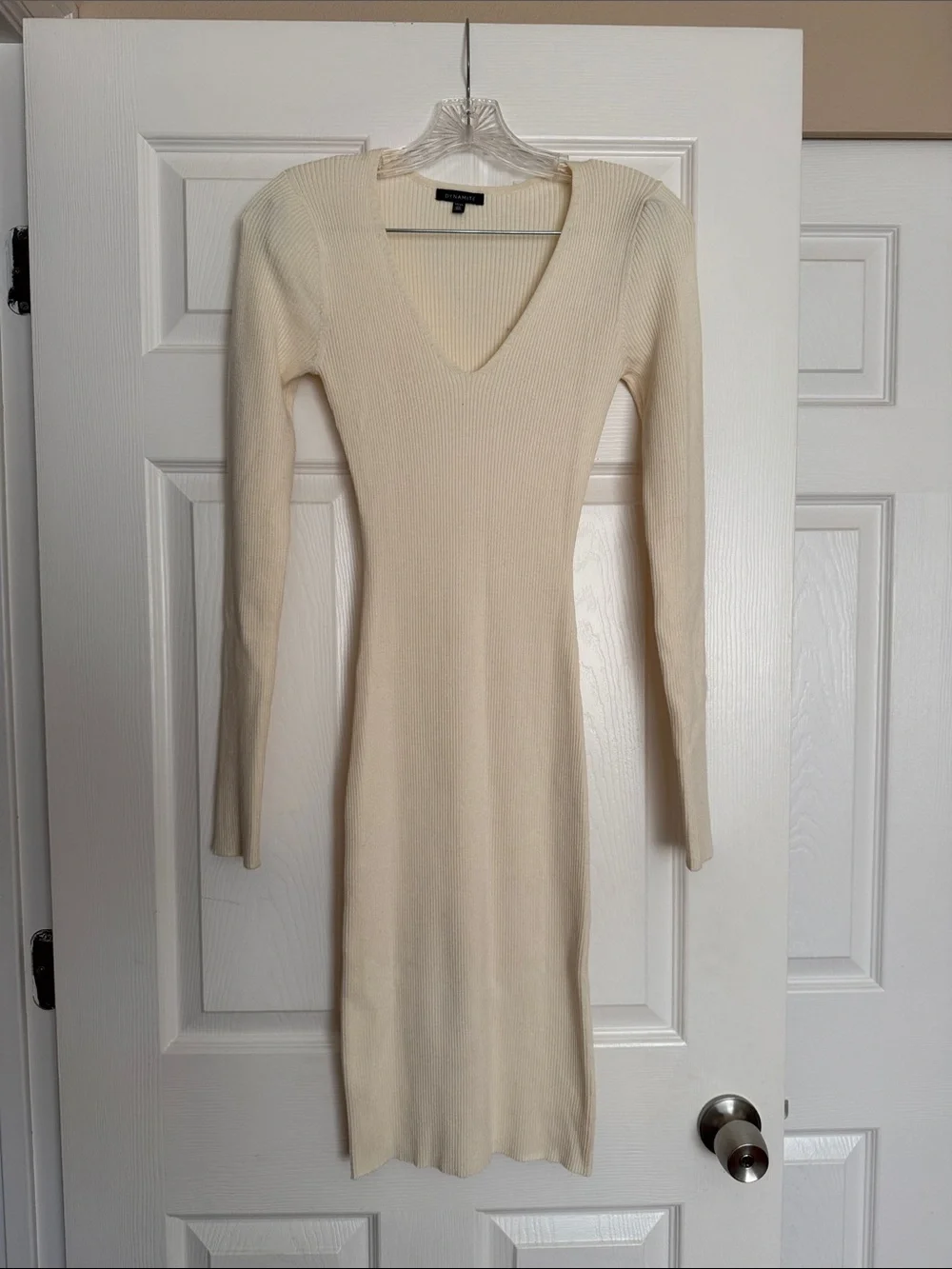 Dynamite Cream Knee Length Dress XS